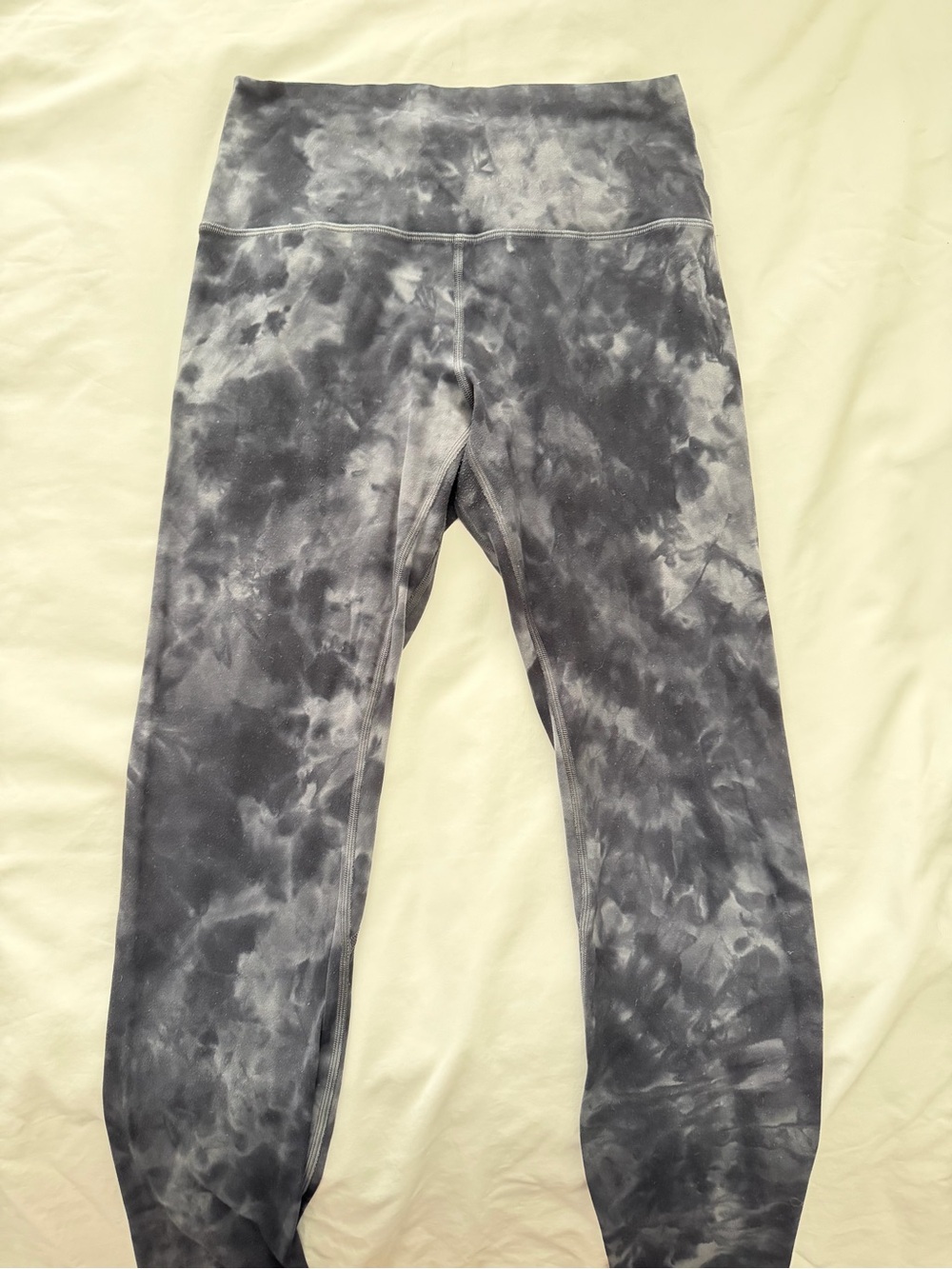lululemon athletica Gray Tie-Dye High-Rise align leggings 25”